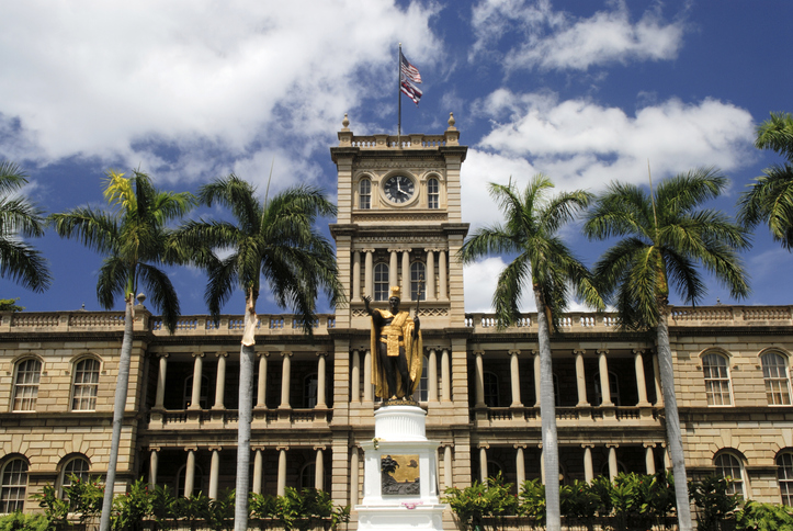 Statue of Hawaii King Kamehameha in front of Judiciary Building, Honolulu, Hawaii, USA